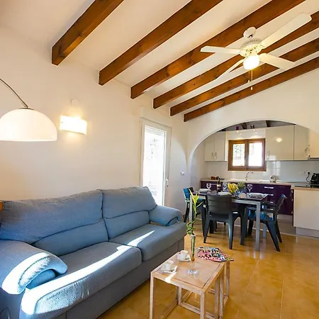 Neus - Plusholidays Villa