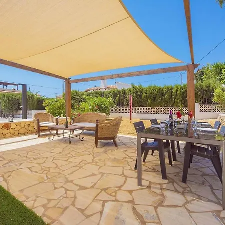 Neus - Plusholidays Villa *